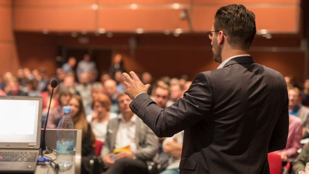 Networking and debat